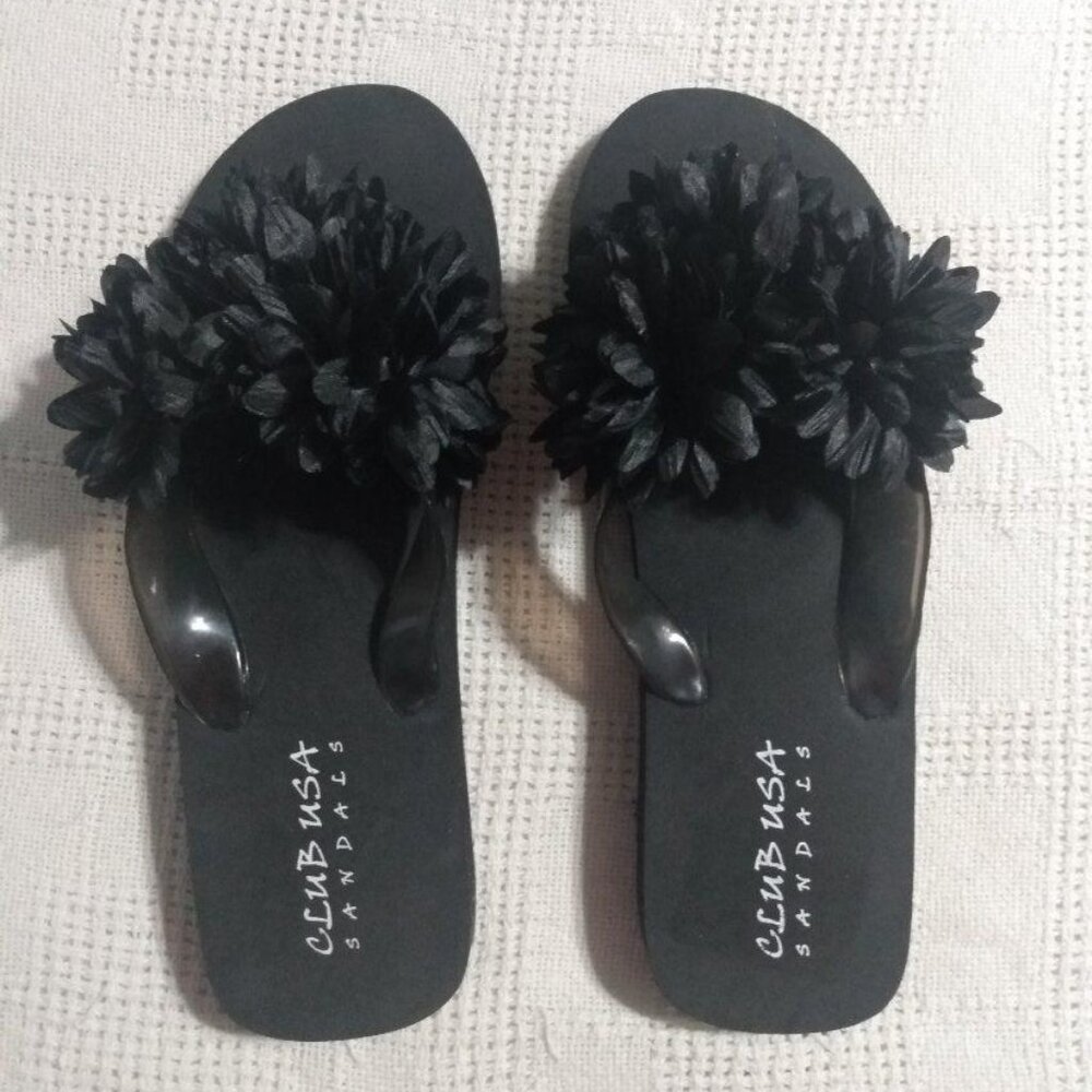 NEW-black floral flipflops
